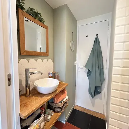 Caen, Tres Jolie Maison A Deux Pas Du Memorial *