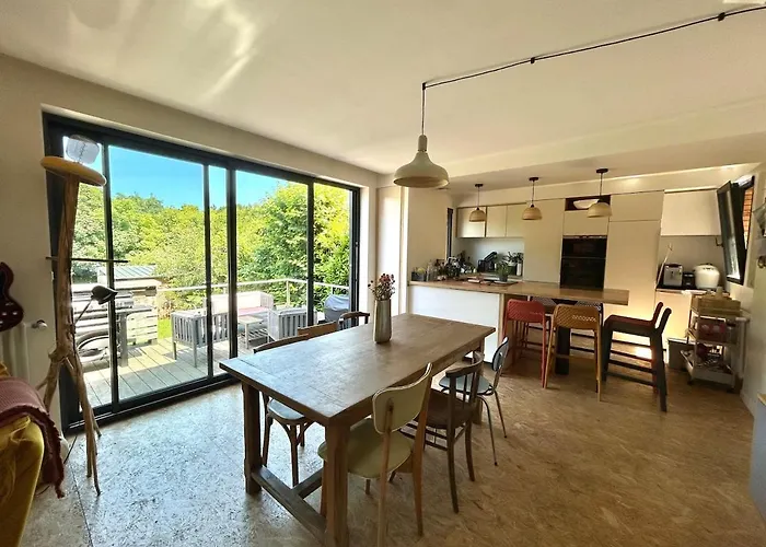 Semesterbostad Caen, Tres Jolie Maison A Deux Pas Du Memorial Caen