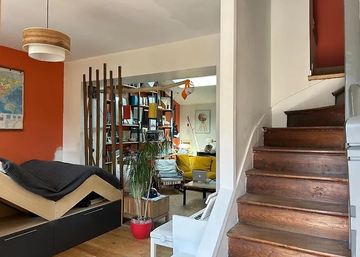 Semesterbostad Caen, Tres Jolie Maison A Deux Pas Du Memorial *