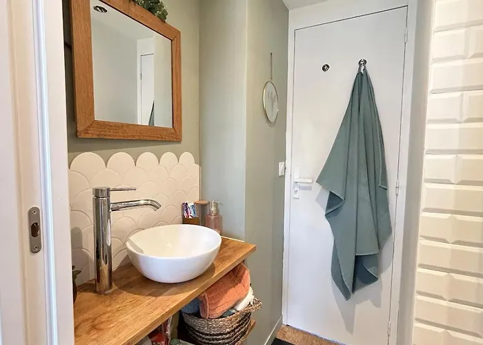 Caen, Tres Jolie Maison A Deux Pas Du Memorial *